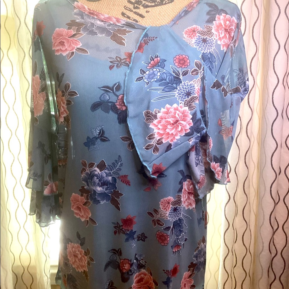 Bobeau Top w/Camisole Sz S. NEW